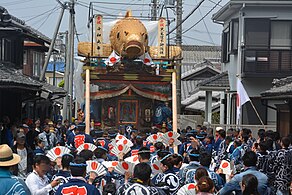 Keisarin valtaannousun juhla Sawarassa vuonna 2019