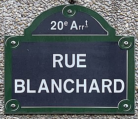 Voir la plaque.