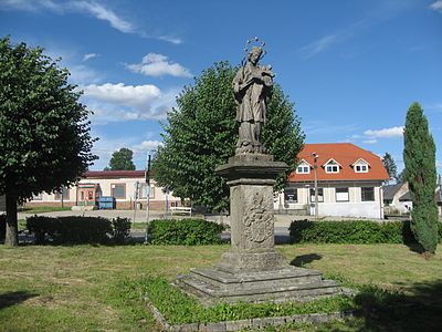 Statue des hl. Johannes von Nepomuk