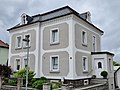 Wohnhaus in offener Bebauung