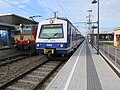 4020 261 mit Wort­mar­ke in Korneuburg ne­ben der wei­ter­hin mit Pflatsch ver­se­henen 1144 117, November 2017