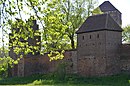 Bischofsburg, bestehend aus Ober- und Unterburg, Burgmauer mit Wieckhäusern sowie Burgtoren und -türmen