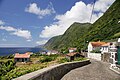 Fajã de São João, falésias e caminho para a praia e os Lourais