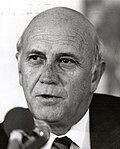 Frederik Willem de Klerk pada 1990