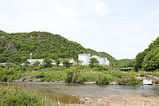 神戸市北区道場町生野 武庫川合流部（右）左は神戸市千苅浄水場