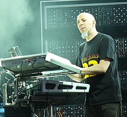 Jordan Rudess a színpadon, 2007.