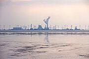 Blick über die Emsmündung auf die niederländische Küste