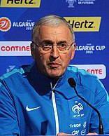 Philippe Bergeroo en conférence de presse en 2015 à l'Algarve Cup.