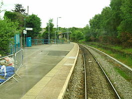 Quakers Yard railway station in 2008.jpg