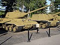 Diversos tancs Iosif Stalin, T-10 i T-62 i SU-122, Kiev