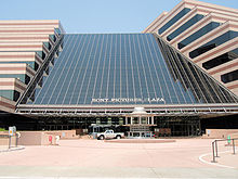 Sony Pictures Plaza in 2008 Sonypicturesentertainmentoffices.jpg