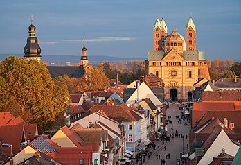 Vista da fachada da Catedral de Speyer, Renânia-Palatinado, Alemanha (definição 7 649 × 5 222)