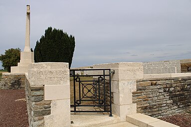 Le cimetière militaire.