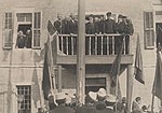 Ismail Qemali med sitt kabinett på den första årsdagen av Vloraproklamationen den 28 november 1913.