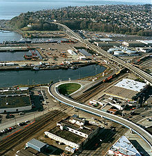 Aerial view of Magnolia Bridge, Seattle, 2002.jpg