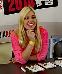 Dagi Bee und Bibis Beautypalace (cropped).JPG