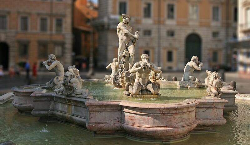File:Fontana del Moro Roma.jpg