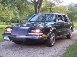 Una Chrysler Imperial del 1992