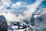 Lauterbrunnen-laakso nähtynä Männlicheniltä talvella