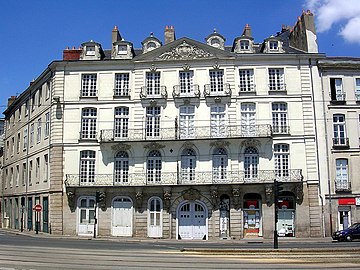 Hôtel Durbé, situé au 86 quai de la Fosse : façade inscrite le 7 janvier 1926[27]