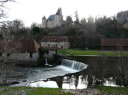 Skyline of Savignac-Lédrier