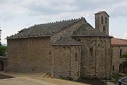 Abside y frontera lateral d'a ilesia de Santa Cilia de Montserrat