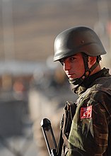солдат турецкой армии в Афганистане (декабрь 2008)