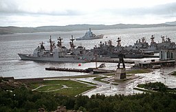 USS Yorktown på örlogsbesök i Severomorsk