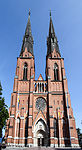 Uppsala domkyrka med de 118 m höga västtornen, högst i Norden.