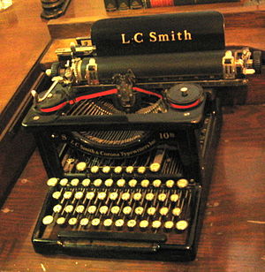 English: 1890s L. C. Smith typewriter machine,...
