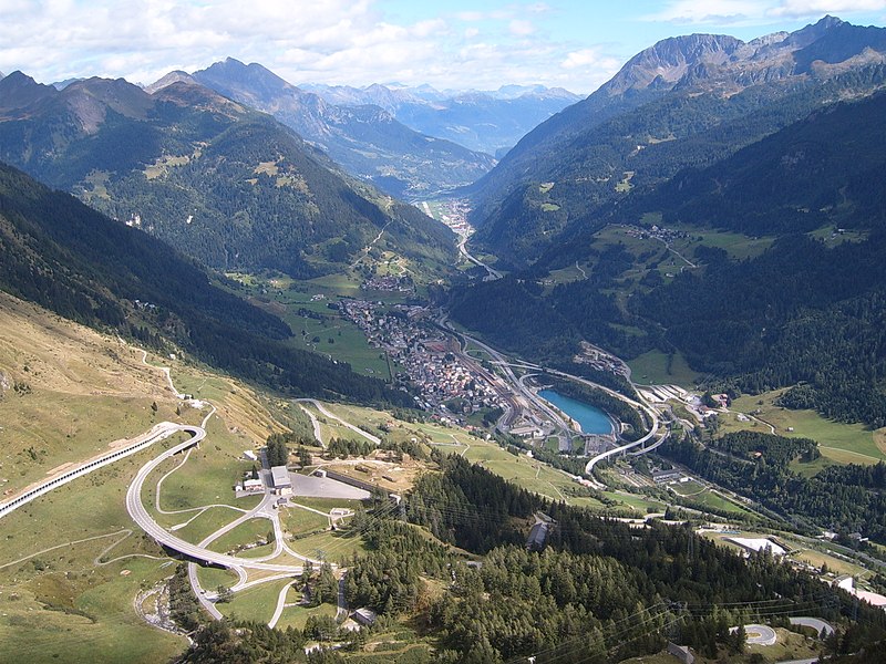 File:Airolo Gotthard.jpg