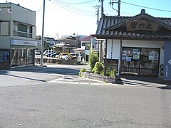 駅前 安房勝山駅_1983年撮影　国鉄時代