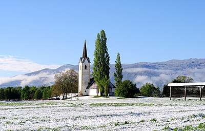 Slika:Cerkev sv. Marka, Vrba (pomladansko-zimski motiv).jpg
