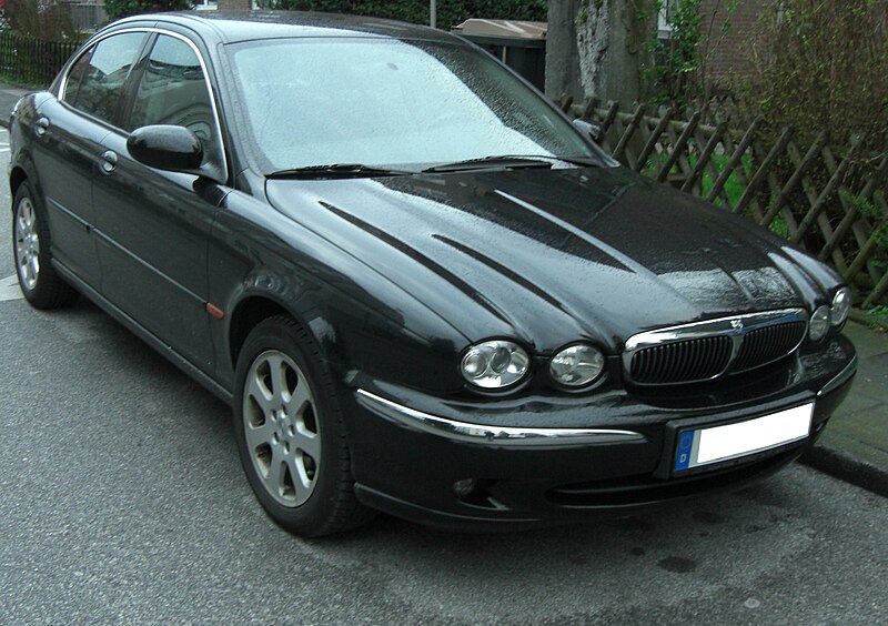 File:Jaguar X-Type front.jpg