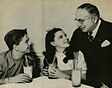 Judy Garland mit Mickey Rooney und Louis B. Mayer