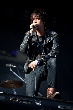 Casablancas esiintymässä vuonna 2014