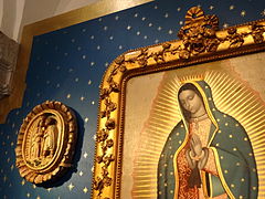 Pintura al óleo de la Virgen de Guadalupe.