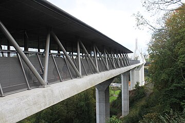Blick auf gedeckten Teil der Brücke