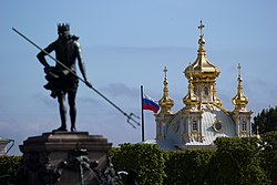 Посејдон и палата црквене куполе