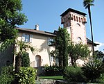 Neogotische Villa San Materno mit Oratorium und Burg / Villa neogotica San Materno contenente l’oratorio