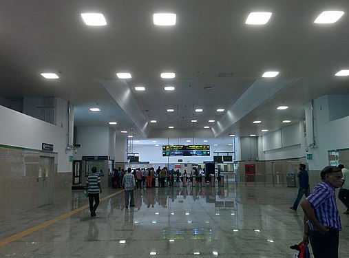 Hall d'entrée de la station Alandur