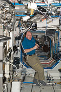 Kuipers in het ruimtestation ISS (december 2011)