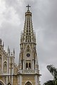 Detalhe da torre direita da catedral