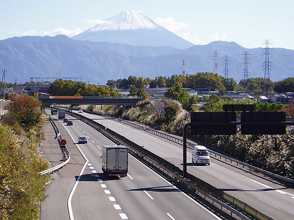 600px-Futaba-BusStop.jpg