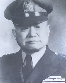 225px-General_Lee_Eung-jun_1948.jpg