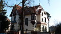 Villa mit Einfriedung