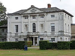 Hare Hall, Upper Brentwood Road - geograph.org.uk - 1517442.jpg