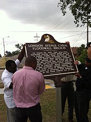 Louisiana State Historic Plaque installed May 19, 2011. Vetted and fact checked by the Louisiana Office of Historic Preservation. Historic Plaque-London Avenue Canal Levee Breach.jpg