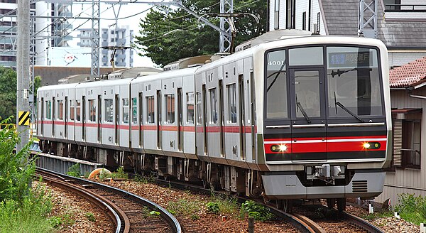 600px-Meitetsu_4000_series_EMU_011.JPG