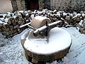 Meule à grain sous la neige, dans le nord de la chine.